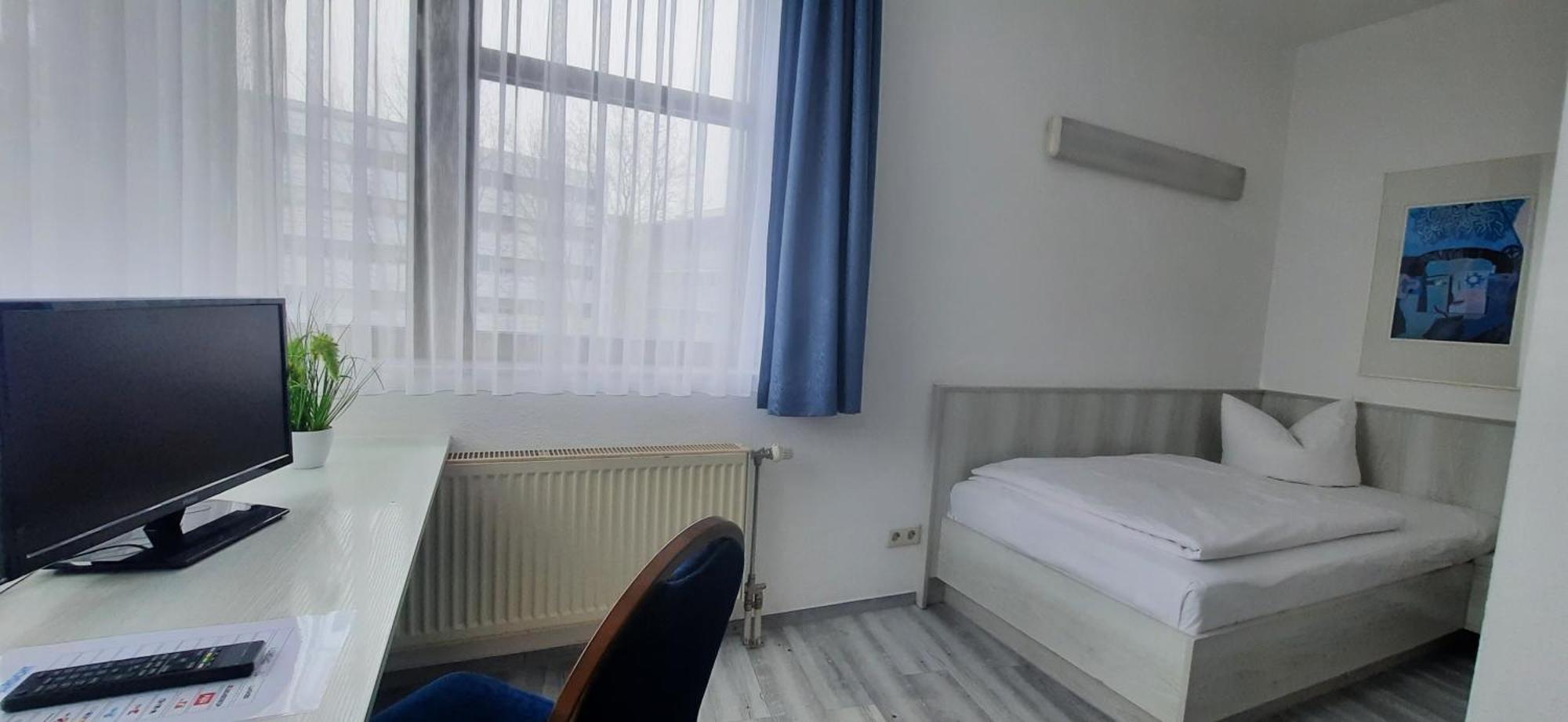 Central-Hotel Tegel Berlin Exterior photo